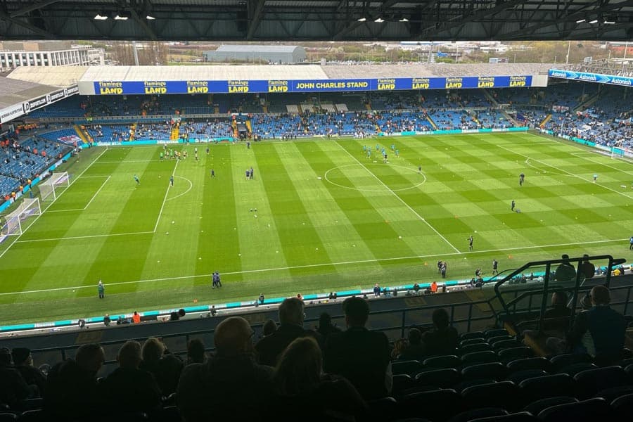 Leeds United vs Manchester United